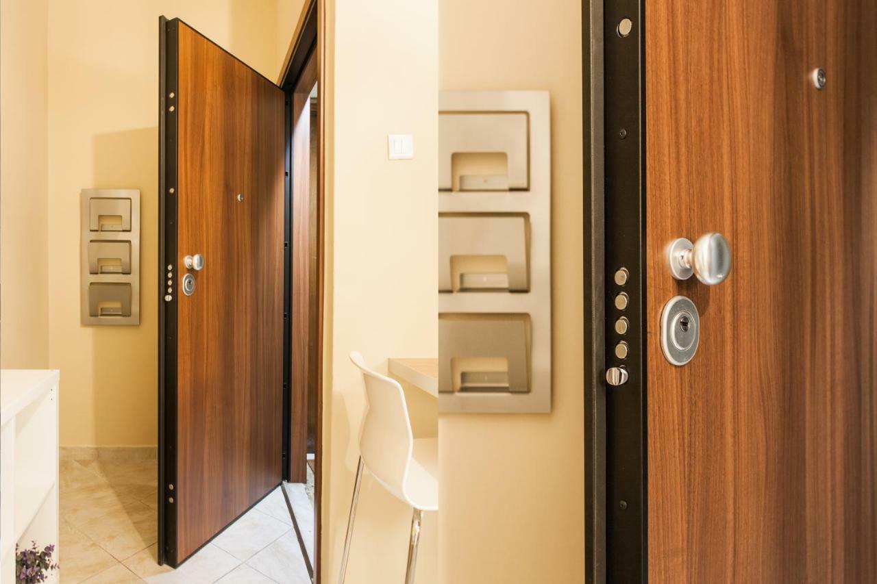 Central, Quiet, Cozy, Very Clean Private Apartment Close To Acropolis Aten Exteriör bild